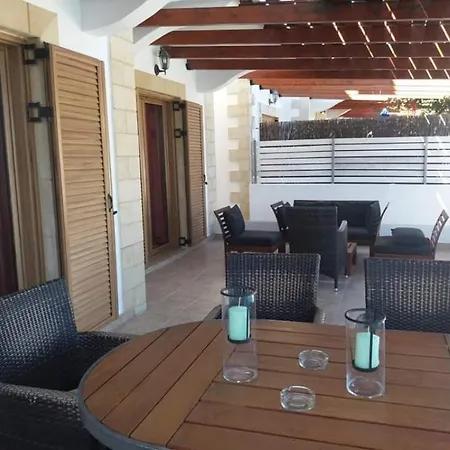 Vila Villa From 150M Of Vlixa Beach *